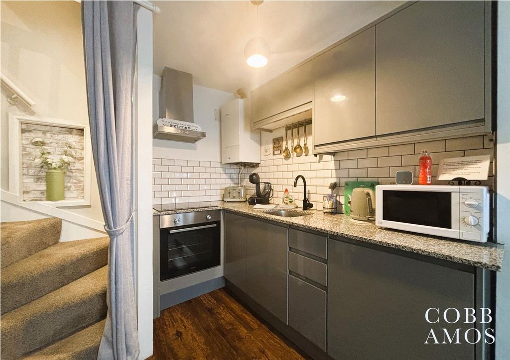 Property photo 3 of 16 High-Res-007.Jpg