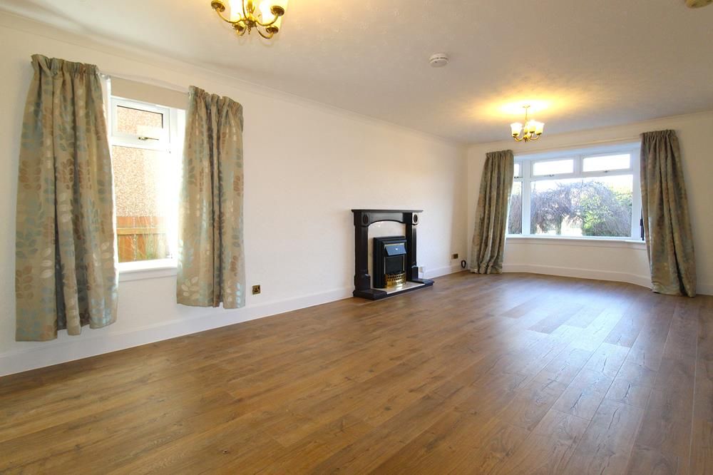 Property photo 1 of 13 Lounge Alt