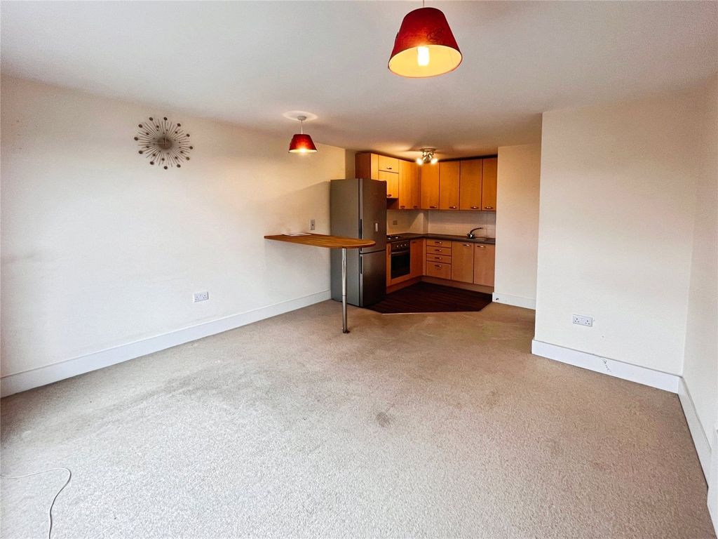 Property photo 3 of 10 Picture No. 13