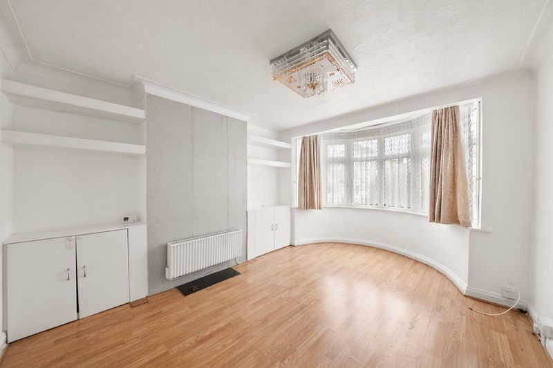 Property photo 3 of 13 Photo 1