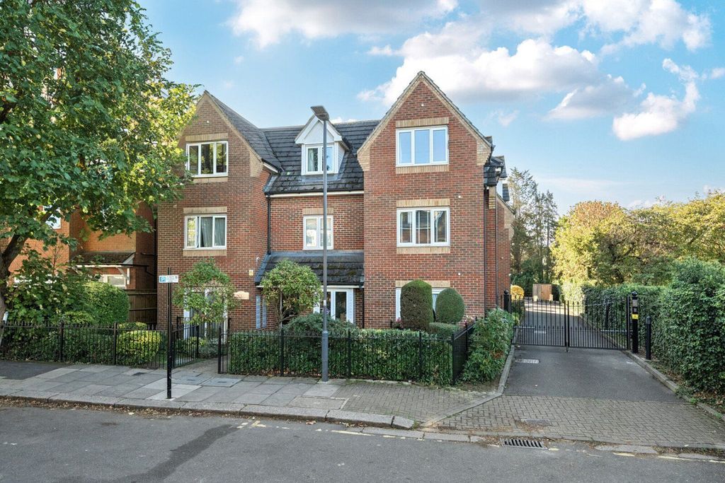 Property photo 1 of 1