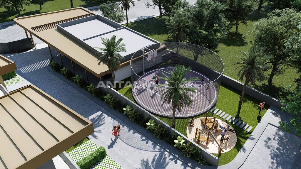 Property photo 1 of 37