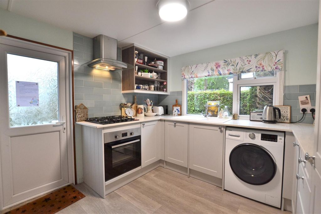 Property photo 3 of 13 Kitchen.Jpg