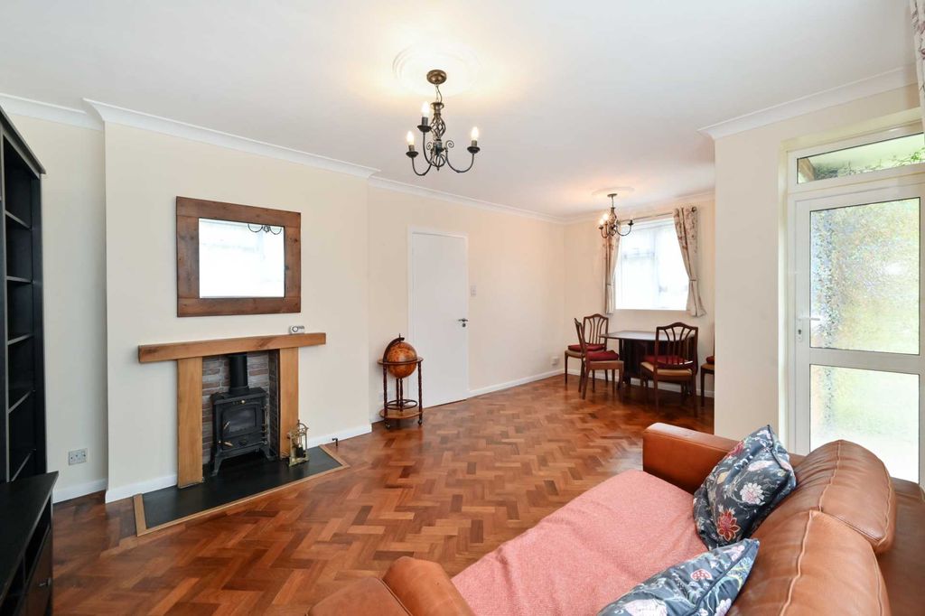 Property photo 2 of 15