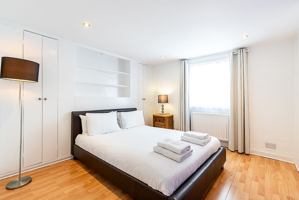 Property photo 2 of 24