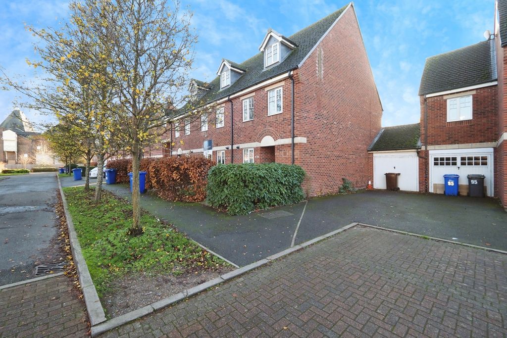 Property photo 1 of 15 Front