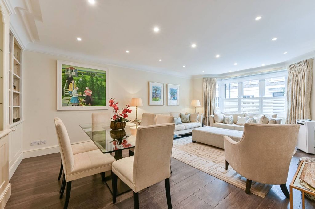 Property photo 2 of 25