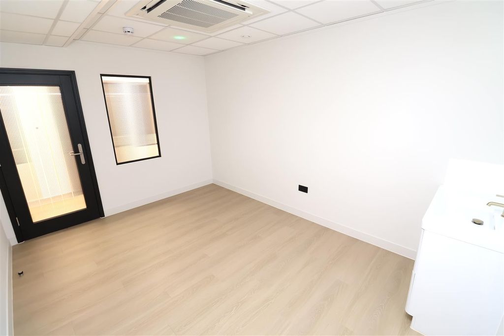 Property photo 1 of 11 Img_0244.Jpg