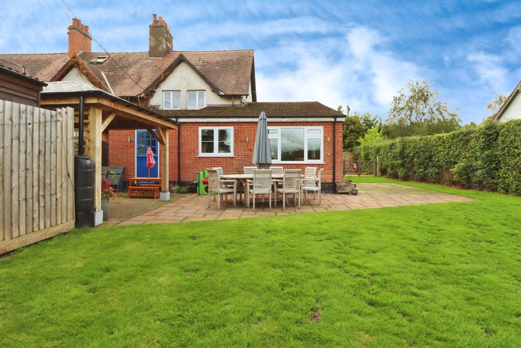 Property photo 2 of 17