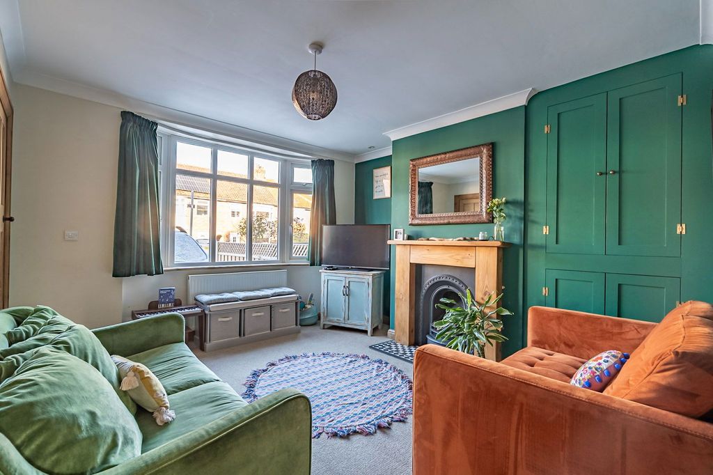 Property photo 3 of 23