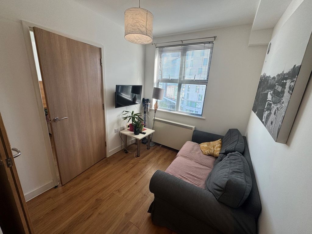 Property photo 2 of 6