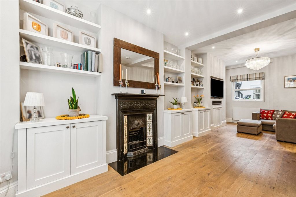 Property photo 3 of 16 Picture No. 25