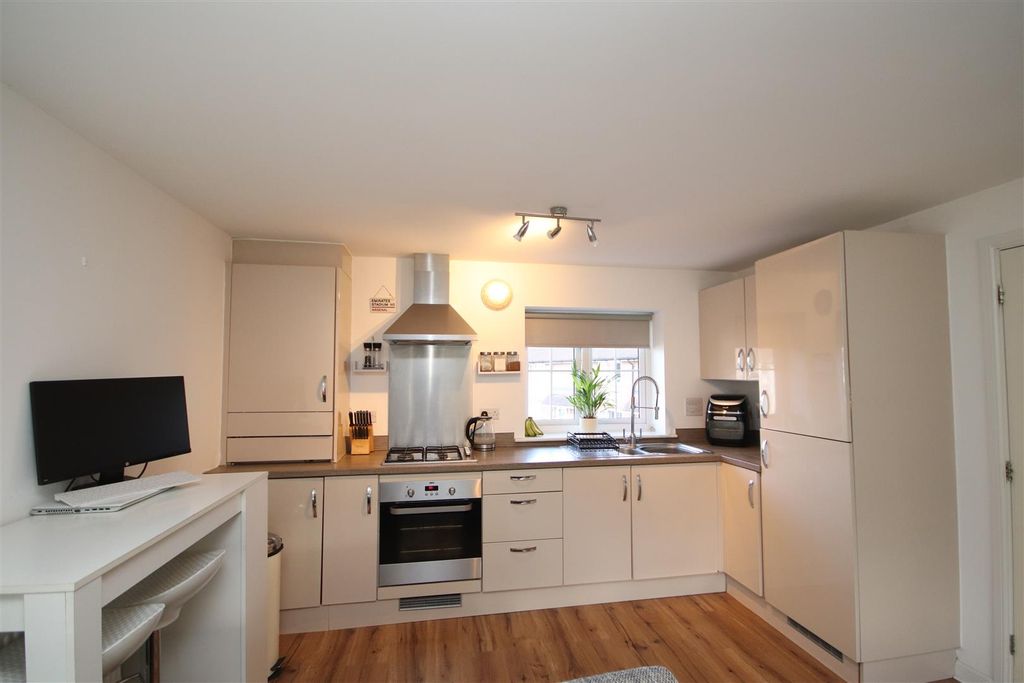 Property photo 3 of 17 Img_1144.Jpg