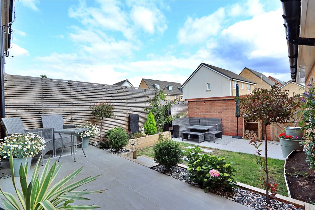 Property photo 2 of 19 Picture No. 02