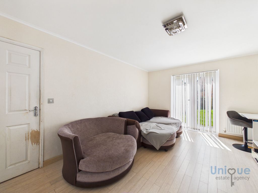 Property photo 3 of 23
