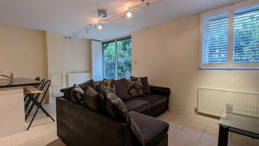 Property photo 2 of 13 Photo-2023-03-30-10-37-30.Jpg