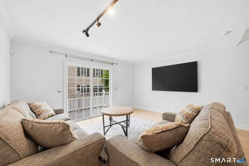 Property photo 3 of 31 <Alttext/>