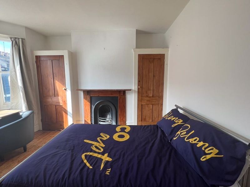 Property photo 3 of 9 Photo 17