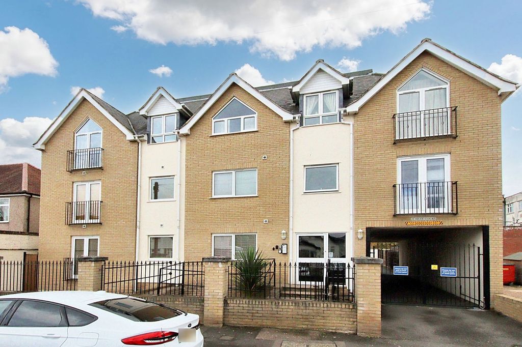 Property photo 1 of 10