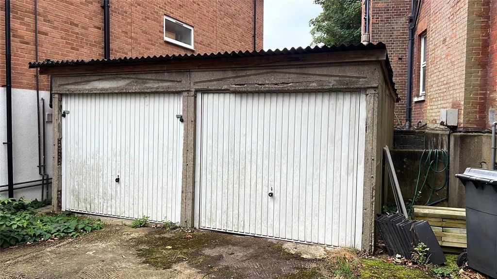 Property photo 2 of 3 Picture No. 02