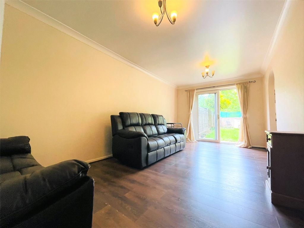 Property photo 2 of 7 Picture No. 08