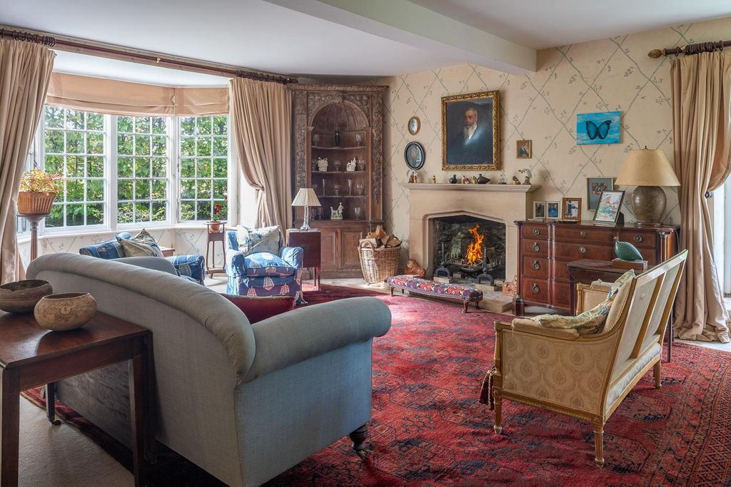 Property photo 2 of 32 Image