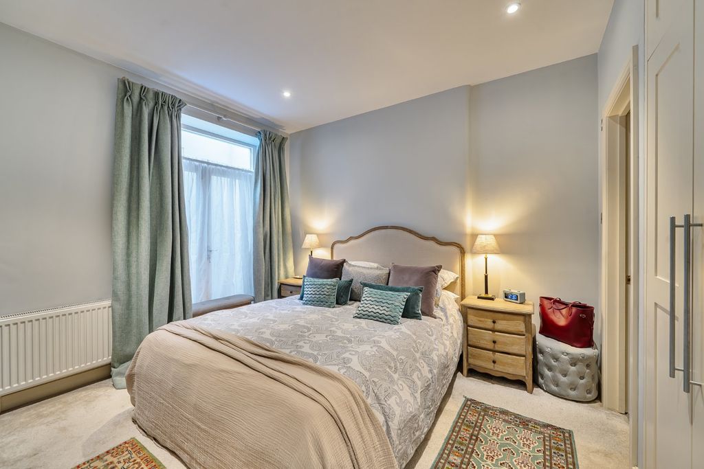 Property photo 2 of 18 Picture No. 04