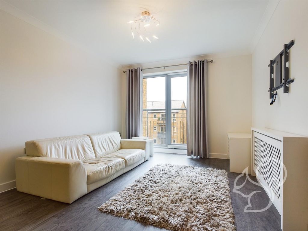 Property photo 3 of 9 Cam01254G0-Pr0039-Still004.Jpg