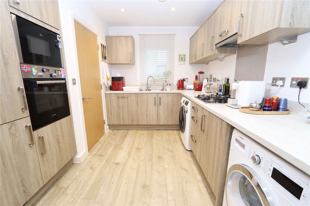 Property photo 3 of 12 Picture No. 08