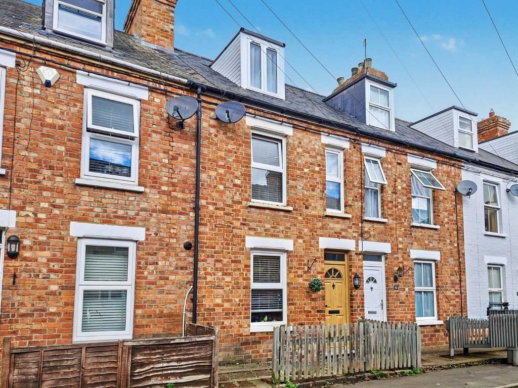 Property photo 1 of 40 5193541