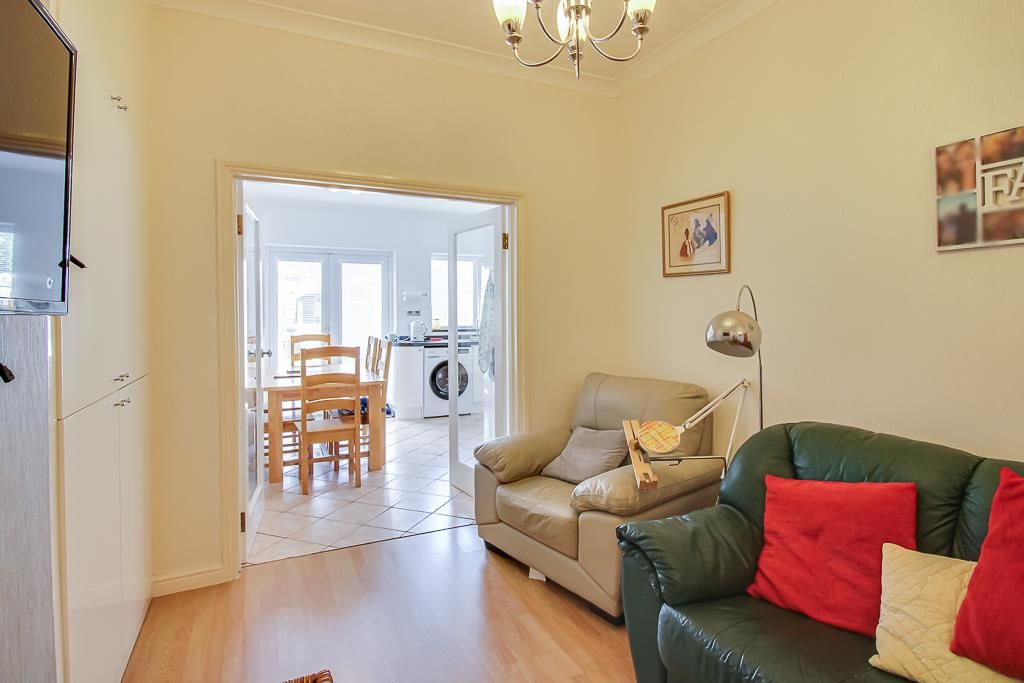 Property photo 3 of 23 Sitting Room