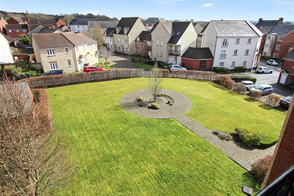 Property photo 2 of 11 Picture No. 10