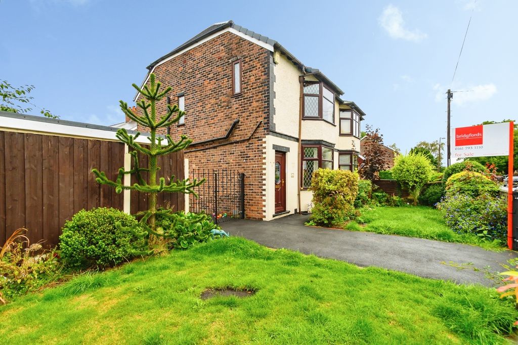 Property photo 1 of 16 External