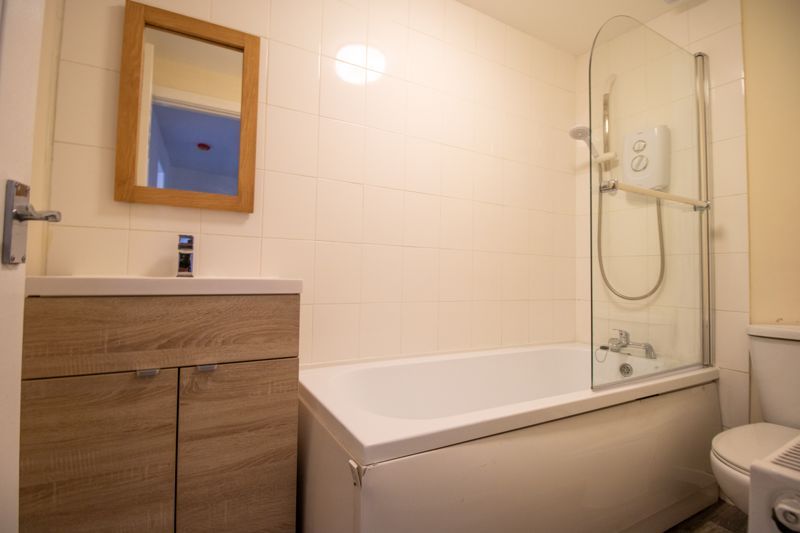 Property photo 3 of 6 Family Bathroom
