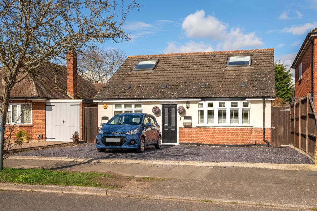 Property photo 2 of 17 3993312