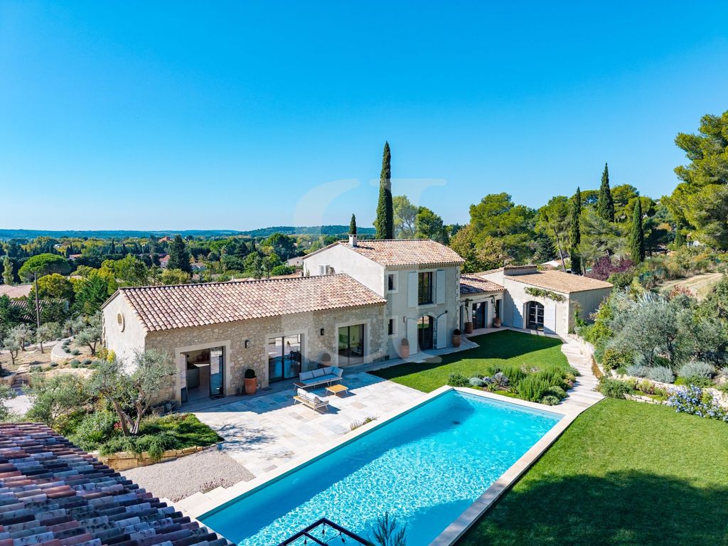 Property photo 1 of 34