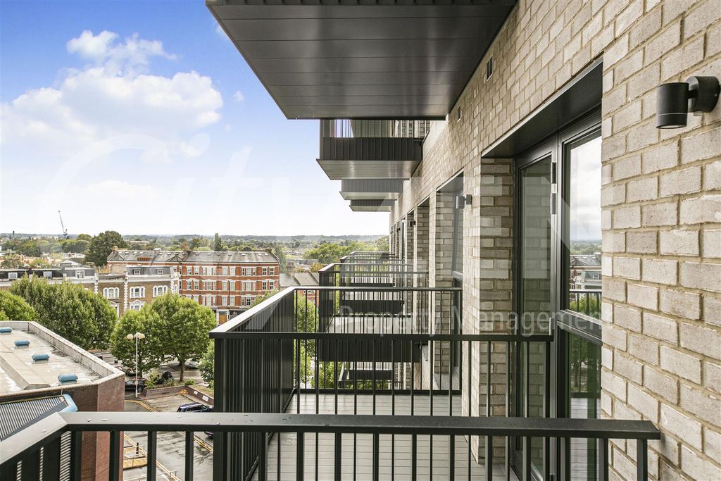 Property photo 3 of 22 Balcony