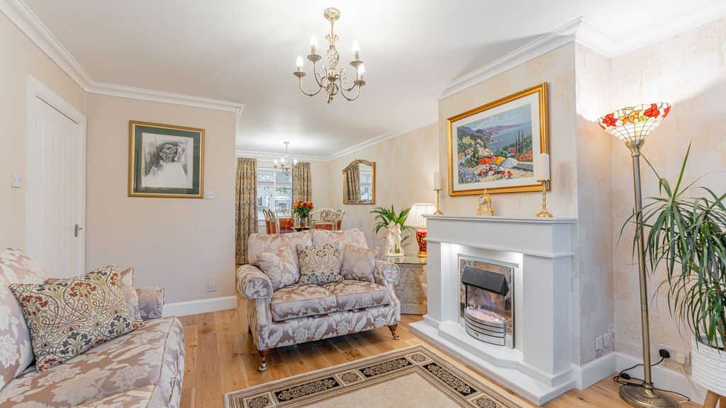 Property photo 3 of 19