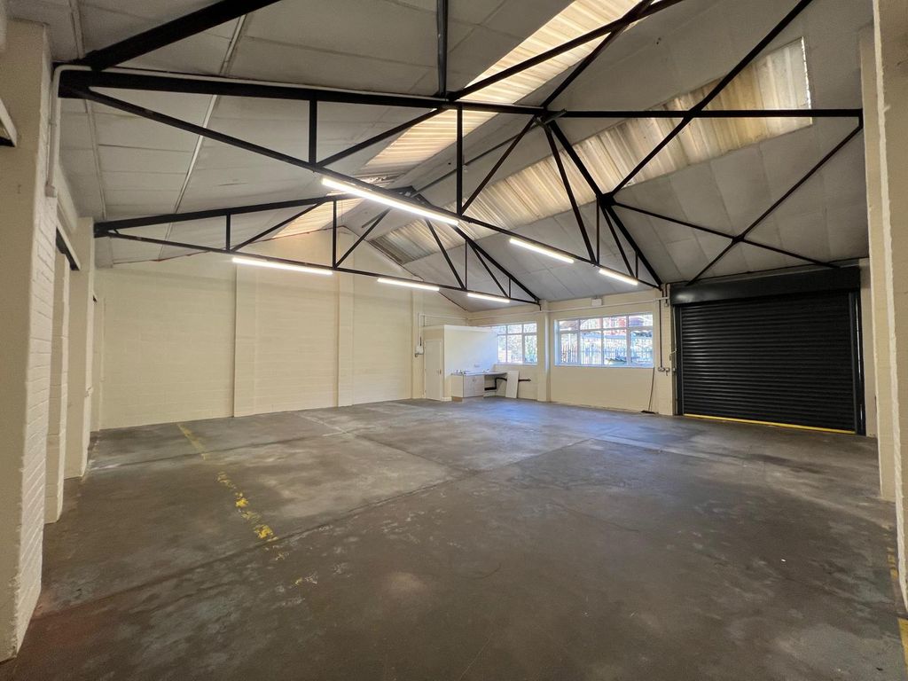 Property photo 3 of 7 Gallery