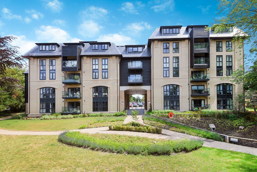 Property photo 1 of 14 Front