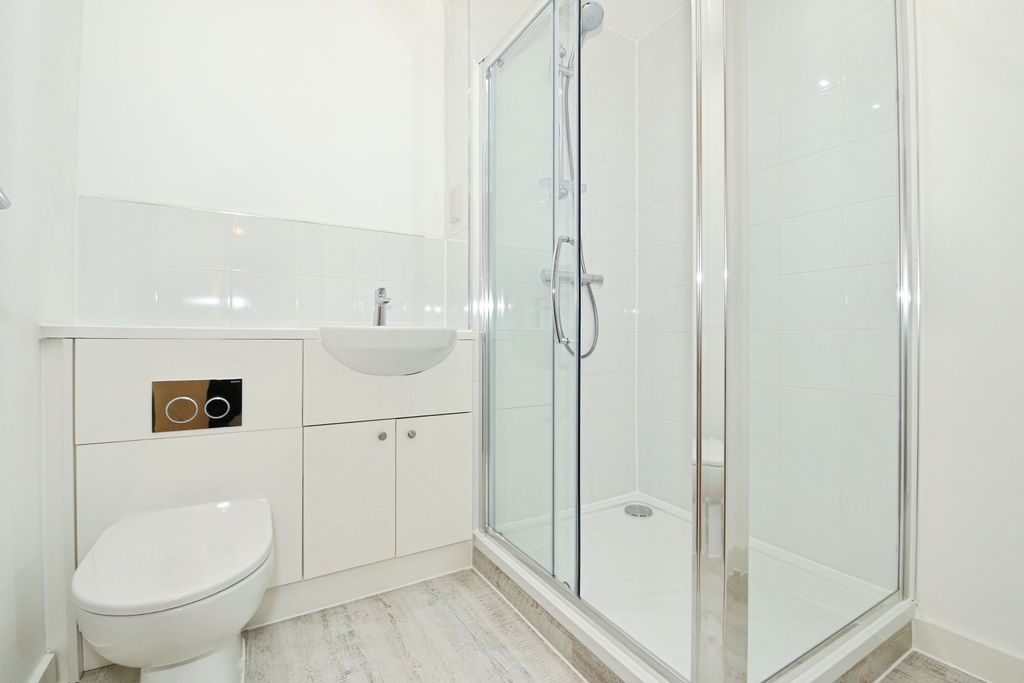 Additional image 6 of 2 bed flat to rentEast Station Road, Fletton Quays, Peterborough PE2