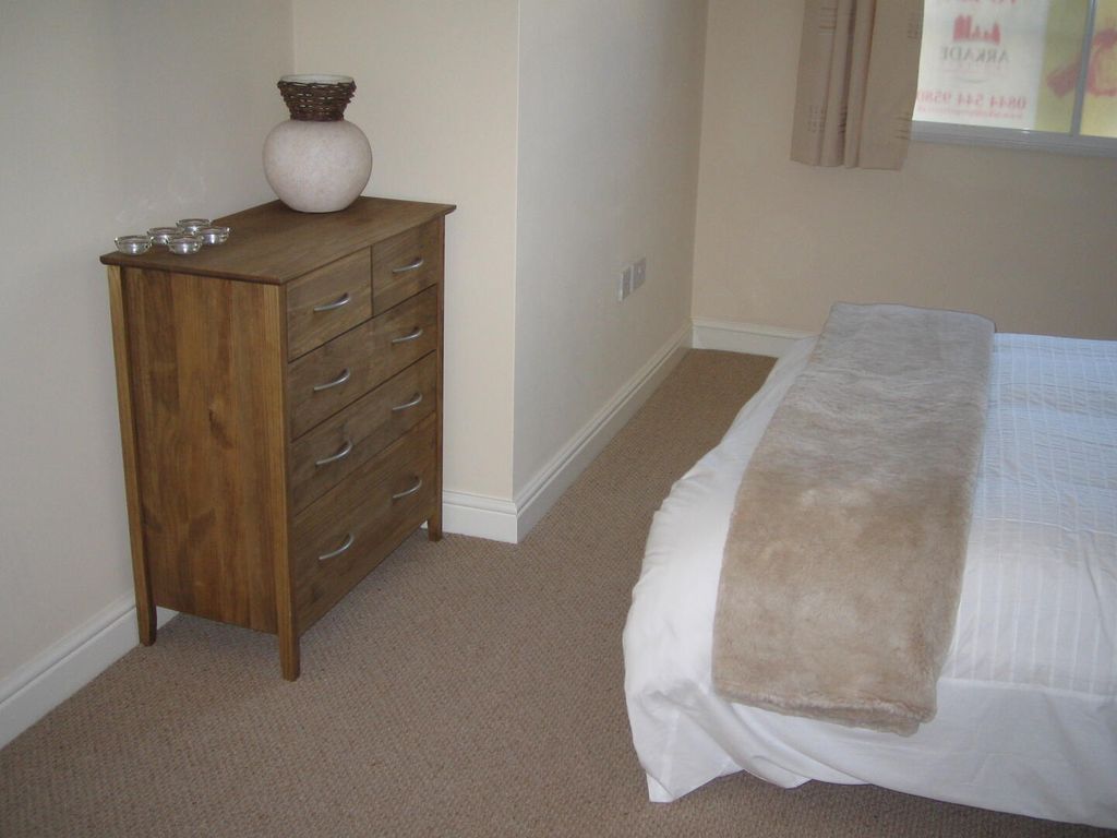Property photo 3 of 10 Bedroom