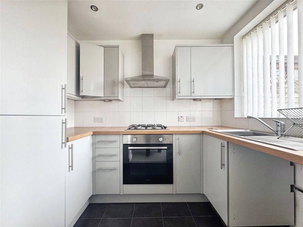 Property photo 3 of 16 Picture No. 20