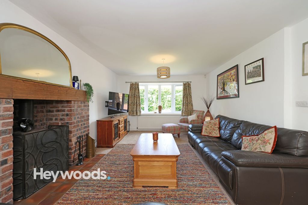Property photo 2 of 54