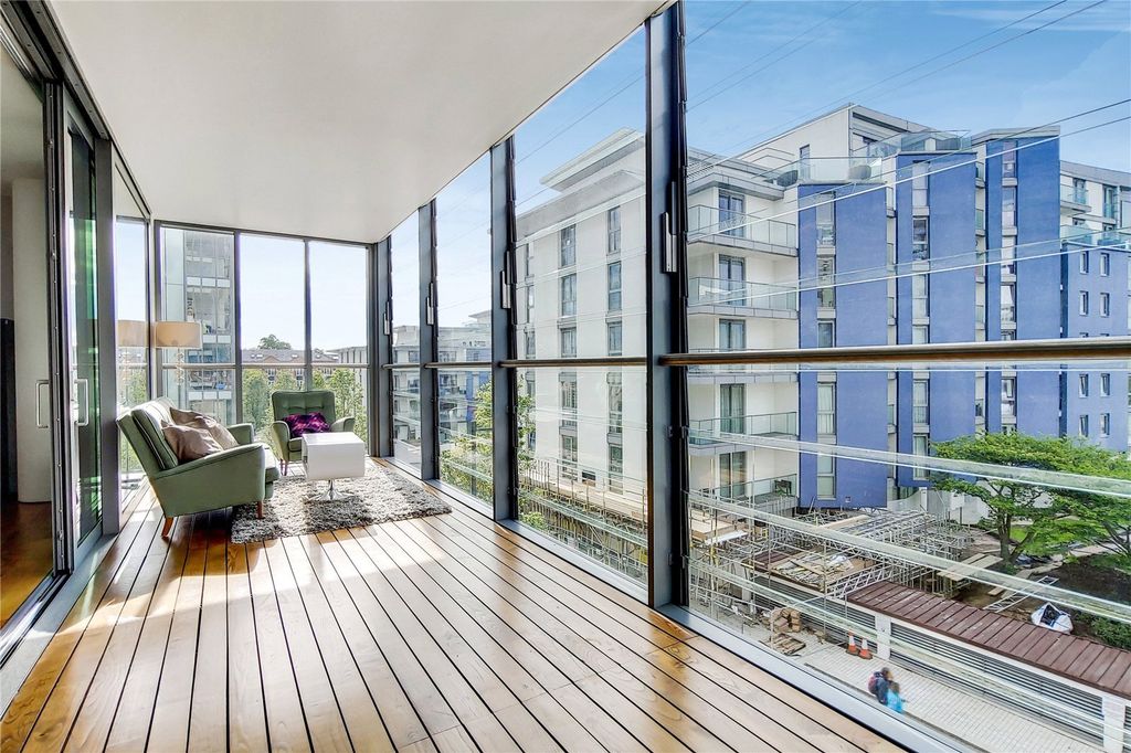 Property photo 2 of 9