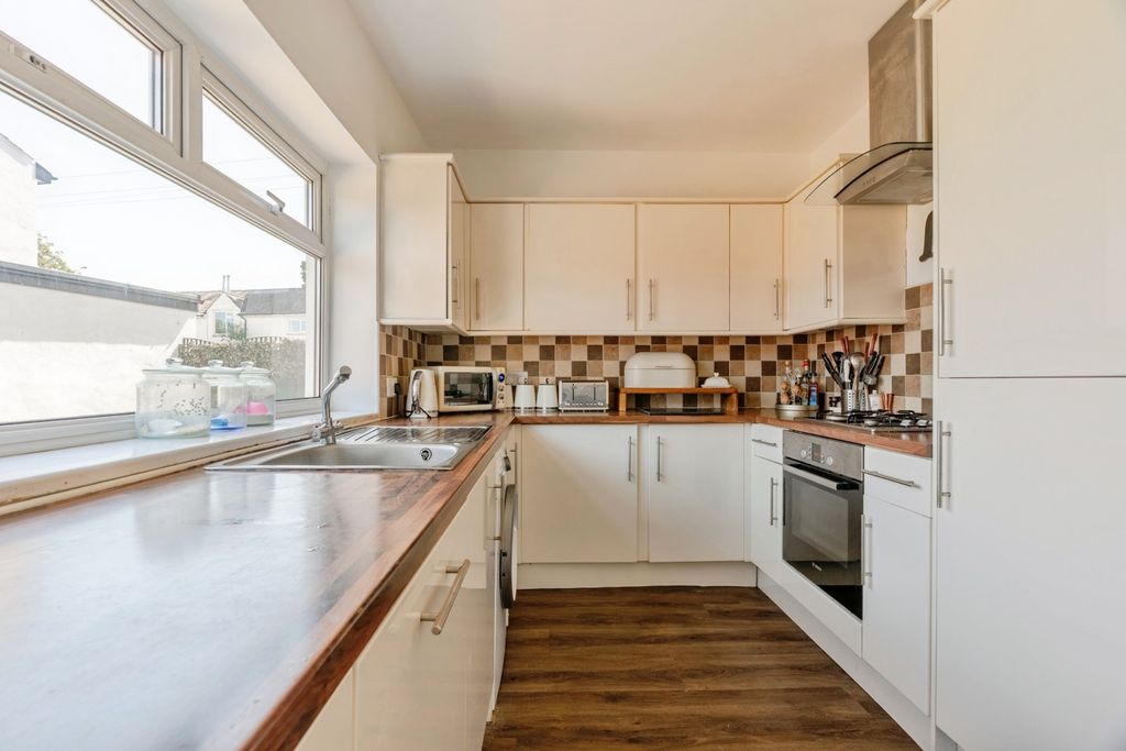 Property photo 2 of 20 Pbox-Img.Jpg