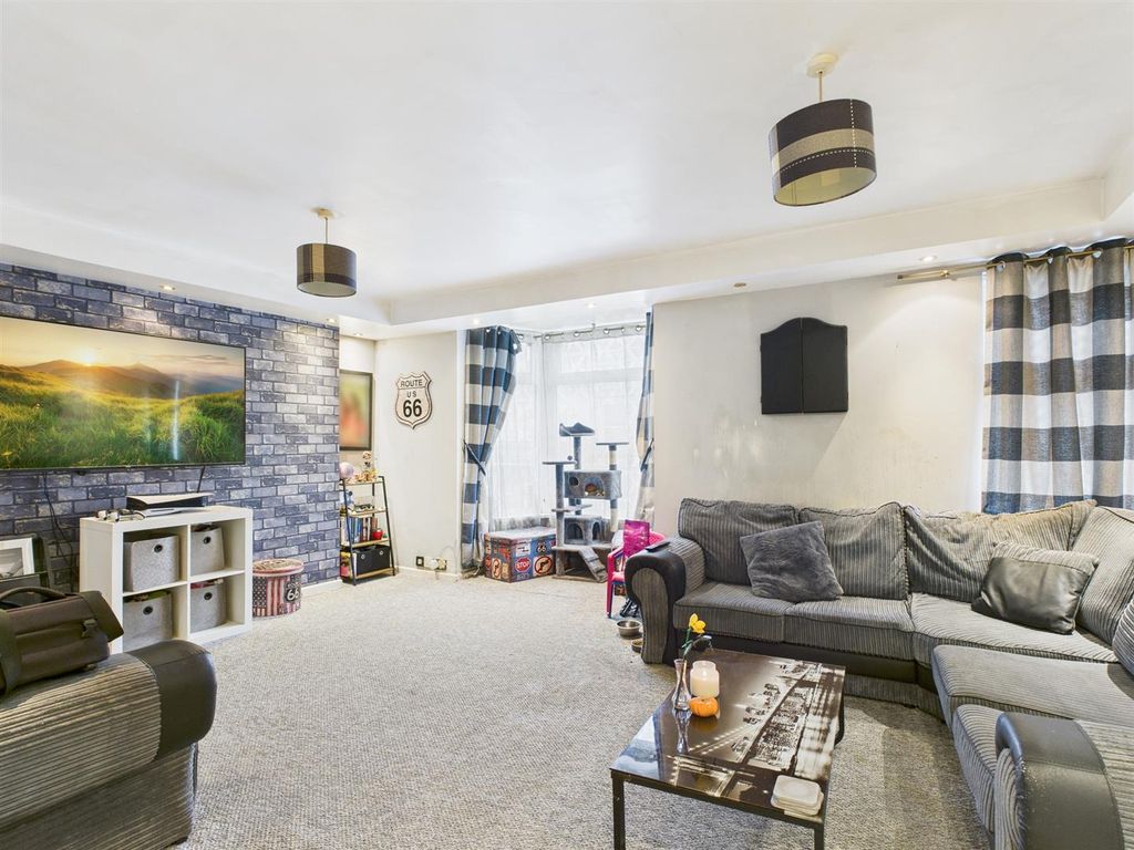 Property photo 2 of 10 Cam02295G0-Pr0345-Still003.Jpg