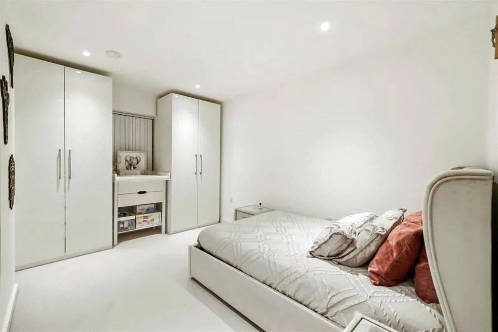 Property photo 3 of 10 Picture No. 04