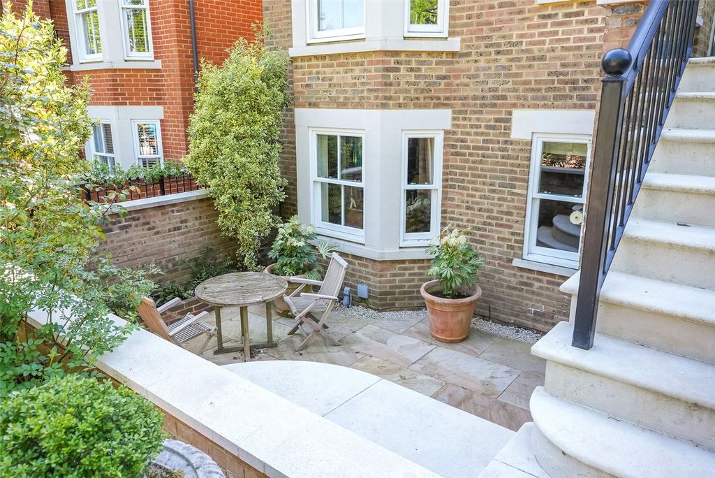 Property photo 2 of 21 Picture No. 06