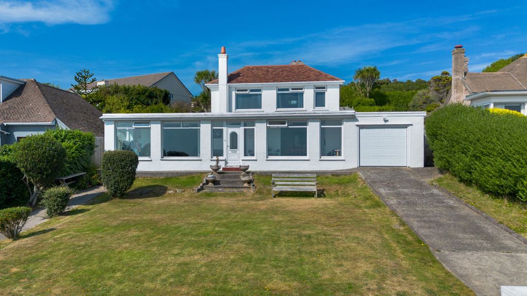 Property photo 1 of 24